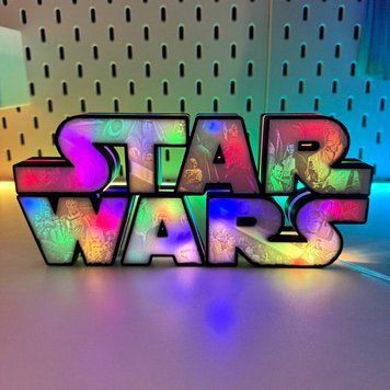 Неонова інсталяція &laquo;Star Wars: Легендарні герої&raquo; 80848868 фото